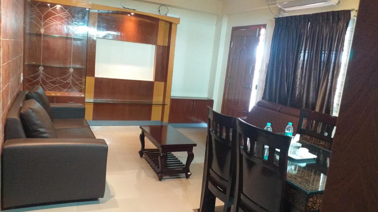 The Nisarga Grand Hotel Bangalore Luaran gambar